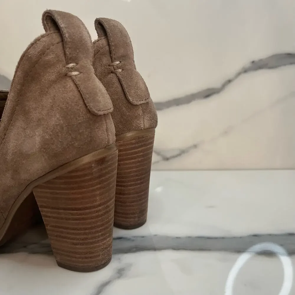 Vince Camuto measurements block